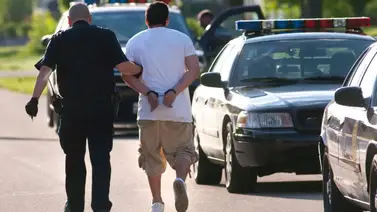 Nueva York | Hombre hispano apuñaló a policias e intentó robar una patrulla Nueva York | Hombre hispano apuñaló a policias e intentó robar una patrulla