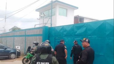 Lanzan artefacto explosivo a camaronera del Zulia