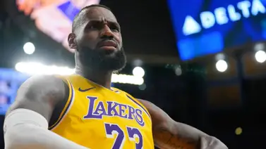 LeBron James pasa tremendo susto con un escorpión LeBron James pasa tremendo susto con un escorpión