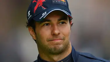 Checo Pérez presume el casco que lucirá en el Gran Premio de EEUU Checo Pérez presume el casco que lucirá en el Gran Premio de EEUU