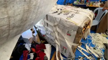 Niño palestino muere aplastado por un paquete de ayuda lanzado desde aviones Niño palestino muere aplastado por un paquete de ayuda lanzado desde aviones