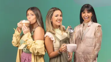 Karen Ferreira, Evy de Oliveira y Richelle Lehrer conducen COFFEE BAR Karen Ferreira, Evy de Oliveira y Richelle Lehrer conducen COFFEE BAR