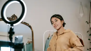 Enseña lo que sabes para ganar dinero: Cómo montar un curso en Internet Enseña lo que sabes para ganar dinero: Cómo montar un curso en Internet