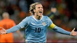 El Exfutbolista Diego Forlán debutará en una nueva disciplina deportiva 