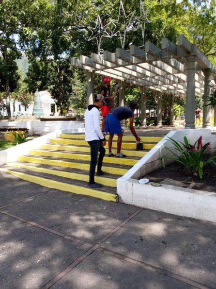 Sancionan a hombres que vandalizaron plaza Bolívar de Monagas