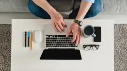 Uscis abre vacantes para trabajo remoto: no requiere título universitario