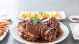 Paticas de cochino en salsa: aprende a prepararlas en solo 10 pasos