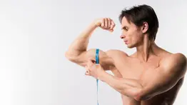Gana masa muscular con este licuado rico en proteínas que también aporta energía al cuerpo: aprende a prepararlo en simples pasos