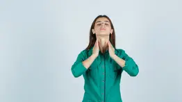 Despídete de la irritación de garganta con esta infusión antinflamatoria: esta planta también contiene propiedades antisépticas