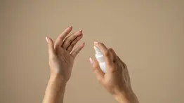 Evita la resequedad en las manos con esta crema hidratante fácil y rápida de preparar: solo necesitas mezclar aloe vera con este aceite natural rico en vitaminas