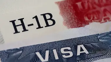 La justicia despeja el camino para los trabajadores especializados en EEUU: así influye la medida para agilizar el trámite de la visa H-1B La justicia despeja el camino para los trabajadores especializados en EEUU: así influye la medida para agilizar el trámite de la visa H-1B