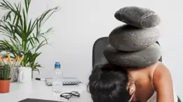 El cansancio invisible: psiquiatra advierte sobre el agotamiento mental por tomar decisiones diarias