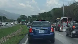 Accidente múltiple paraliza el tránsito en la Autopista Regional del Centro: al menos 10 vehículos involucrados
