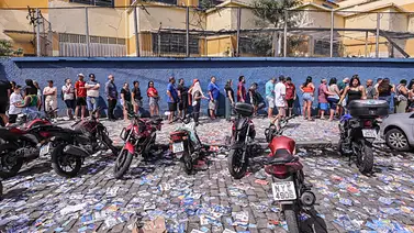 Jornada electoral pacífica en Brasil: ya votaron los candidatos y las mesas siguen abiertas Jornada electoral pacífica en Brasil: ya votaron los candidatos y las mesas siguen abiertas