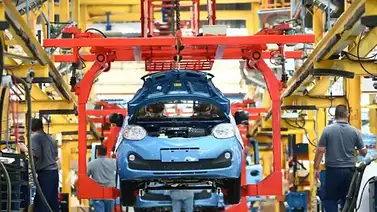 Aranceles sin industria: el impuesto que encarece la movilidad de los venezolanos Aranceles sin industria: el impuesto que encarece la movilidad de los venezolanos