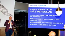 Venezuela avanza en la democratización de la cirugía robótica con el sistema Toumai