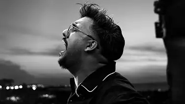 Sinaí Urdaneta consolida su proyección internacional como artista, compositor y productor Sinaí Urdaneta consolida su proyección internacional como artista, compositor y productor