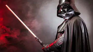Subasta de utilería cinematográfica: sable de luz de Darth Vader sale con una base de $ 1 millón Subasta de utilería cinematográfica: sable de luz de Darth Vader sale con una base de $ 1 millón
