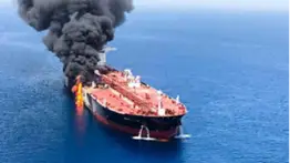 Irán afirma haber atacado un tercer superpetrolero en el Estrecho de Ormuz