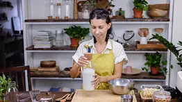 Grumos de nostalgia: Un postre imperfecto que se transforma en arte gastronómico