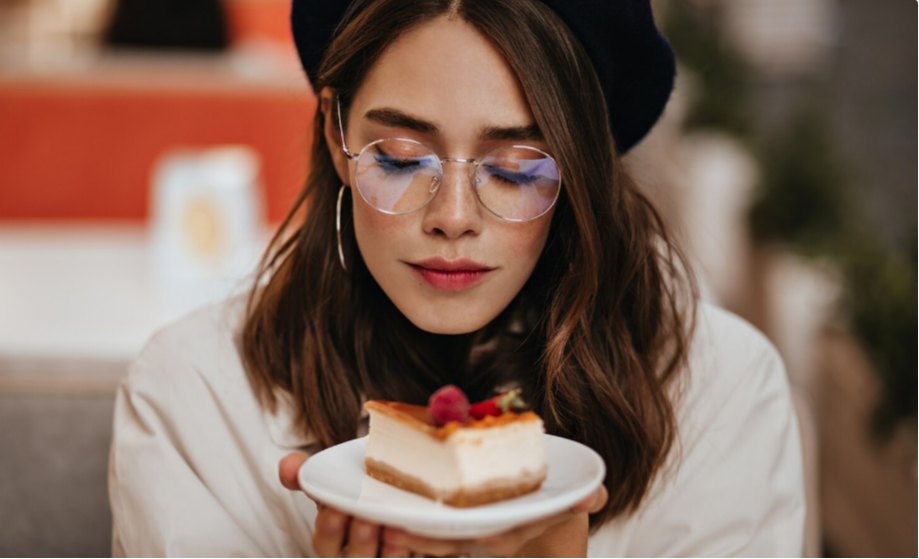 Cheesecake de fresa: el secreto gastronómico para lograr una textura perfecta en casa