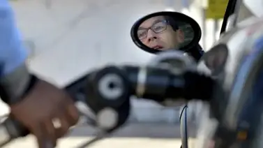 La gasolina en EEUU supera el umbral de los 4 dólares por galón durante 158 días La gasolina en EEUU supera el umbral de los 4 dólares por galón durante 158 días