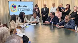Delegación de la mesa de diálogo abre espacios con el Colegio de Abogados para debatir la reforma del sistema judicial