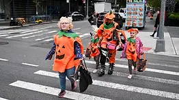 Recorrido peatonal gratuito de ruta familiar para celebraciones de Halloween en Brooklyn
