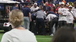 Captan impactante caída de un militar desde el techo del Alamodome 