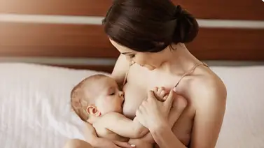Más allá de la nutrición: cómo la lactancia positiva protege la salud mental de la madre Más allá de la nutrición: cómo la lactancia positiva protege la salud mental de la madre