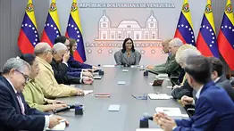 Delcy Rodríguez sostiene reunión con Fedecámaras y sindicatos: abordan escalas salariales, aguinaldos y prestaciones