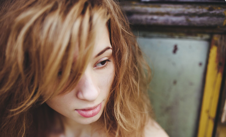 El secreto de los estilistas para dar volumen al cabello fino: un cambio que transforma tu melena