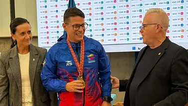 El venezolano Carlos Marquina se corona campeón mundial de dominó en España El venezolano Carlos Marquina se corona campeón mundial de dominó en España