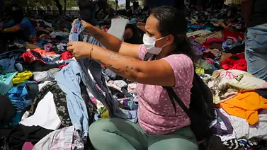 Montañas de ropa en las calles: denuncian el destino de las prendas donadas en La Guaira Montañas de ropa en las calles: denuncian el destino de las prendas donadas en La Guaira