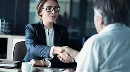 Banco venezolano anuncia oferta de empleo: conozca dónde llevar tu currículum este 24 y 25 de octubre
