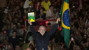 Lula da Silva es reelecto presidente de Brasil en segunda vuelta tras superar a Flávio Bolsonaro Lula da Silva es reelecto presidente de Brasil en segunda vuelta tras superar a Flávio Bolsonaro