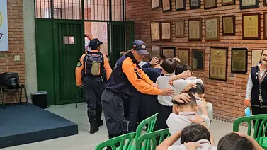 Alcaldía de El Hatillo ejecuta simulacro sísmico en centros educativos Alcaldía de El Hatillo ejecuta simulacro sísmico en centros educativos