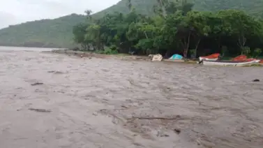 Fuertes lluvias generan incomunicación en vías de Falcón Fuertes lluvias generan incomunicación en vías de Falcón