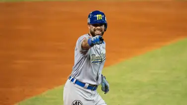 Renato Núñez es galardonado como el Jugador del Mes de la LVBP Renato Núñez es galardonado como el Jugador del Mes de la LVBP