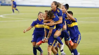 Portera del Boca Junior recibe propuesta de matrimonio en la cancha Portera del Boca Junior recibe propuesta de matrimonio en la cancha