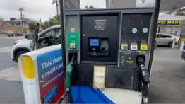 Reportan caída del precio de la gasolina en California (+Monto)