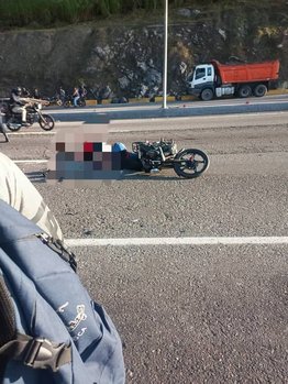 Dos muertos por colisión de moto en la subida de Tazón este #8Nov