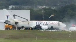 Boeing se incendia al despegar en Brasil (+VIDEO)