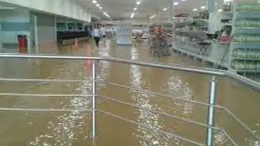 Continúan las inundaciones en Barquisimeto por fuertes lluvias este #10Nov Continúan las inundaciones en Barquisimeto por fuertes lluvias este #10Nov