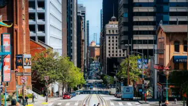 Nueva ley en California impone restricciones en el estacionamiento de vehículos Nueva ley en California impone restricciones en el estacionamiento de vehículos