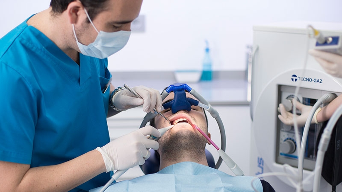 Седация в стоматологии для детей. Зубы под седацией что это. Седация в стоматологии для детей. Седация закисью азота детей в стоматологии. Закись азота-кислородная седация.