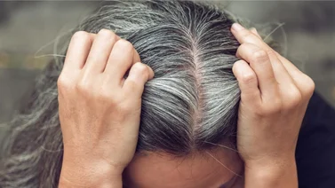 ¿Cómo utilizar el bicarbonato de sodio para eliminar las canas? Aquí te decimos