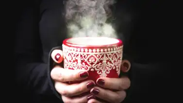 Bebida caliente para mitigar el frío: te contamos cómo actúa en tu cuerpo Bebida caliente para mitigar el frío: te contamos cómo actúa en tu cuerpo