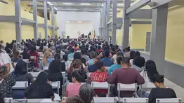 Escuela para padres crea conciencia acerca de peligros en redes sociales