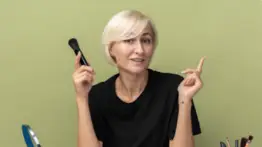 Reconocida marca de belleza da sus “consejos beauty”: tips infalibles para mujeres mayores de 50 años